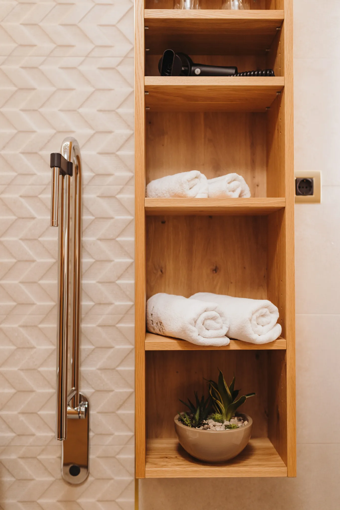 APARTMENSTS-MENART_BOOKING_04_RADO_LOWRES-12