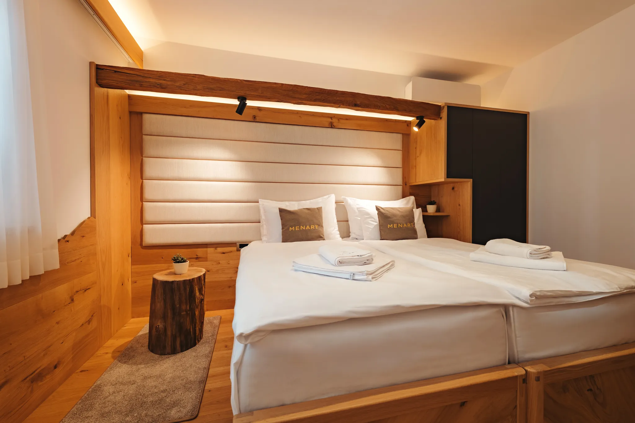 APARTMENSTS-MENART_BOOKING_04_RADO_LOWRES-6