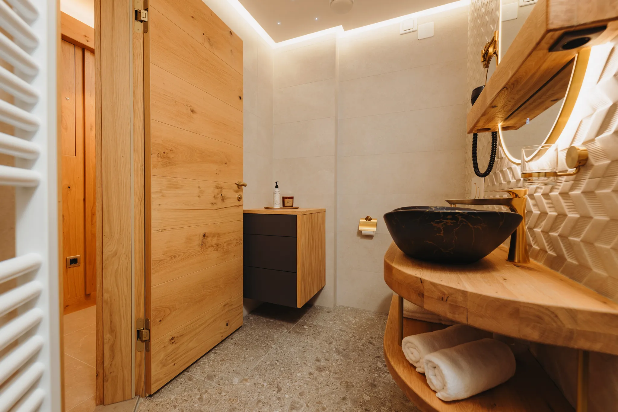 APARTMENSTS-MENART_BOOKING_07_JERNEJ_LOWRES-11